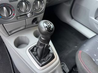 Voertuigafbeelding 13