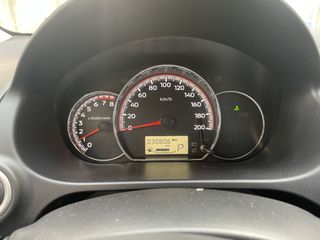 Voertuigafbeelding 8