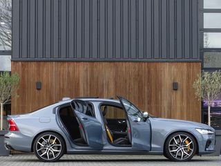 Voertuigafbeelding 3