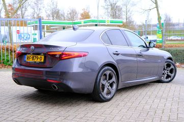 Voertuigafbeelding 2