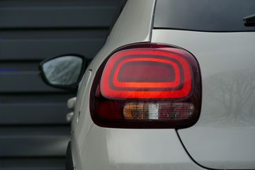 Voertuigafbeelding 5