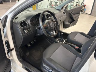 Voertuigafbeelding 9