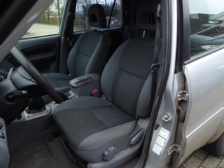 Voertuigafbeelding 6