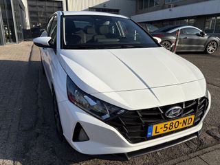 Voertuigafbeelding 8