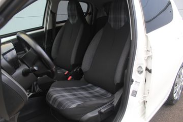 Voertuigafbeelding 3