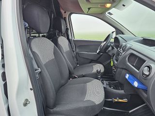 Voertuigafbeelding 6