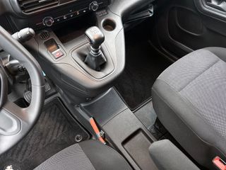 Voertuigafbeelding 18