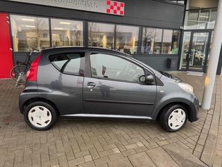 Voertuigafbeelding 2