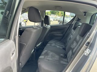 Voertuigafbeelding 13