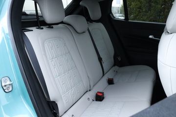 Voertuigafbeelding 17