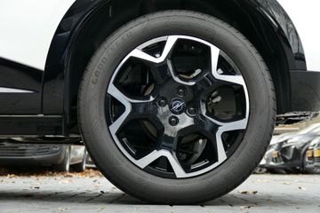 Voertuigafbeelding 10