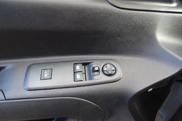 Voertuigafbeelding 12