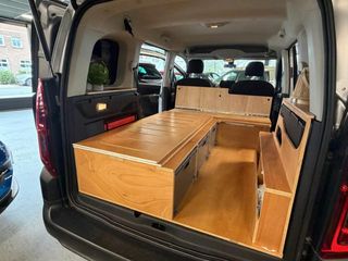 Voertuigafbeelding 31