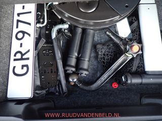 Voertuigafbeelding 32