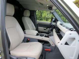 Voertuigafbeelding 8