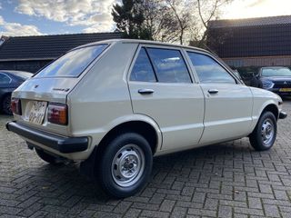 Voertuigafbeelding 4