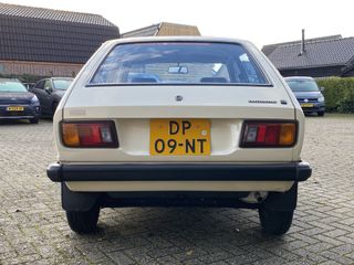 Voertuigafbeelding 5