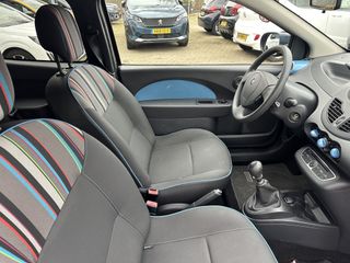 Voertuigafbeelding 17