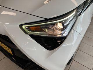 Voertuigafbeelding 8