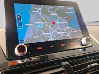 Voertuigafbeelding 11