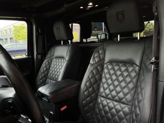 Voertuigafbeelding 12