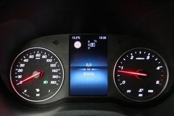 Voertuigafbeelding 3