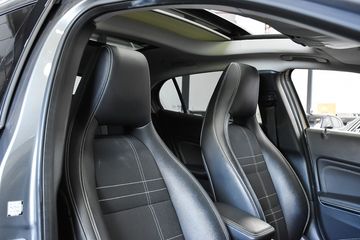 Voertuigafbeelding 17