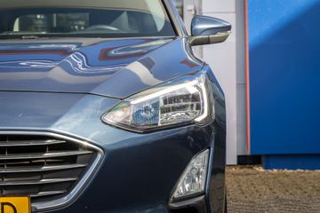 Voertuigafbeelding 4