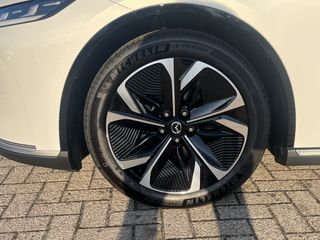 Voertuigafbeelding 3