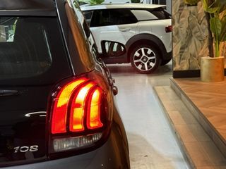 Voertuigafbeelding 13