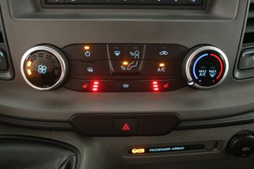 Voertuigafbeelding 13