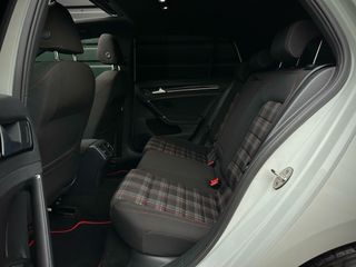 Voertuigafbeelding 51