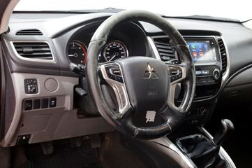 Voertuigafbeelding 13