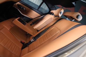 Voertuigafbeelding 23