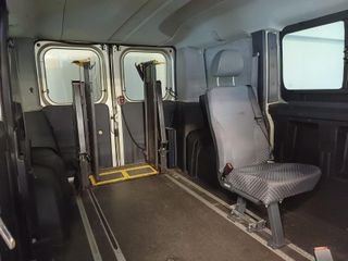 Voertuigafbeelding 12