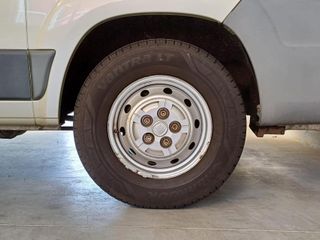 Voertuigafbeelding 9