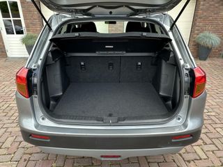 Voertuigafbeelding 12