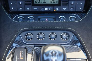 Voertuigafbeelding 42