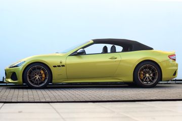 Voertuigafbeelding 6