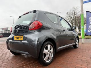 Voertuigafbeelding 3