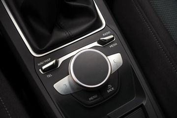 Voertuigafbeelding 19