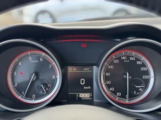 Voertuigafbeelding 14