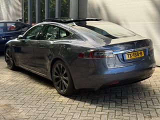 Voertuigafbeelding 8