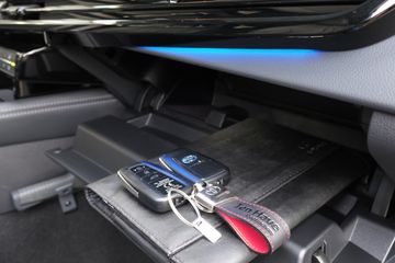 Voertuigafbeelding 11