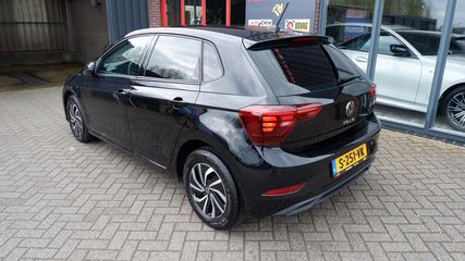 Voertuigafbeelding 3