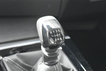 Voertuigafbeelding 17