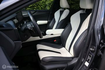 Voertuigafbeelding 8