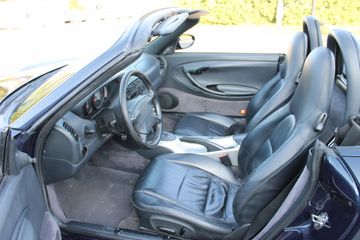 Voertuigafbeelding 6