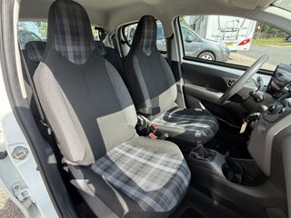 Voertuigafbeelding 24