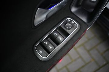 Voertuigafbeelding 11